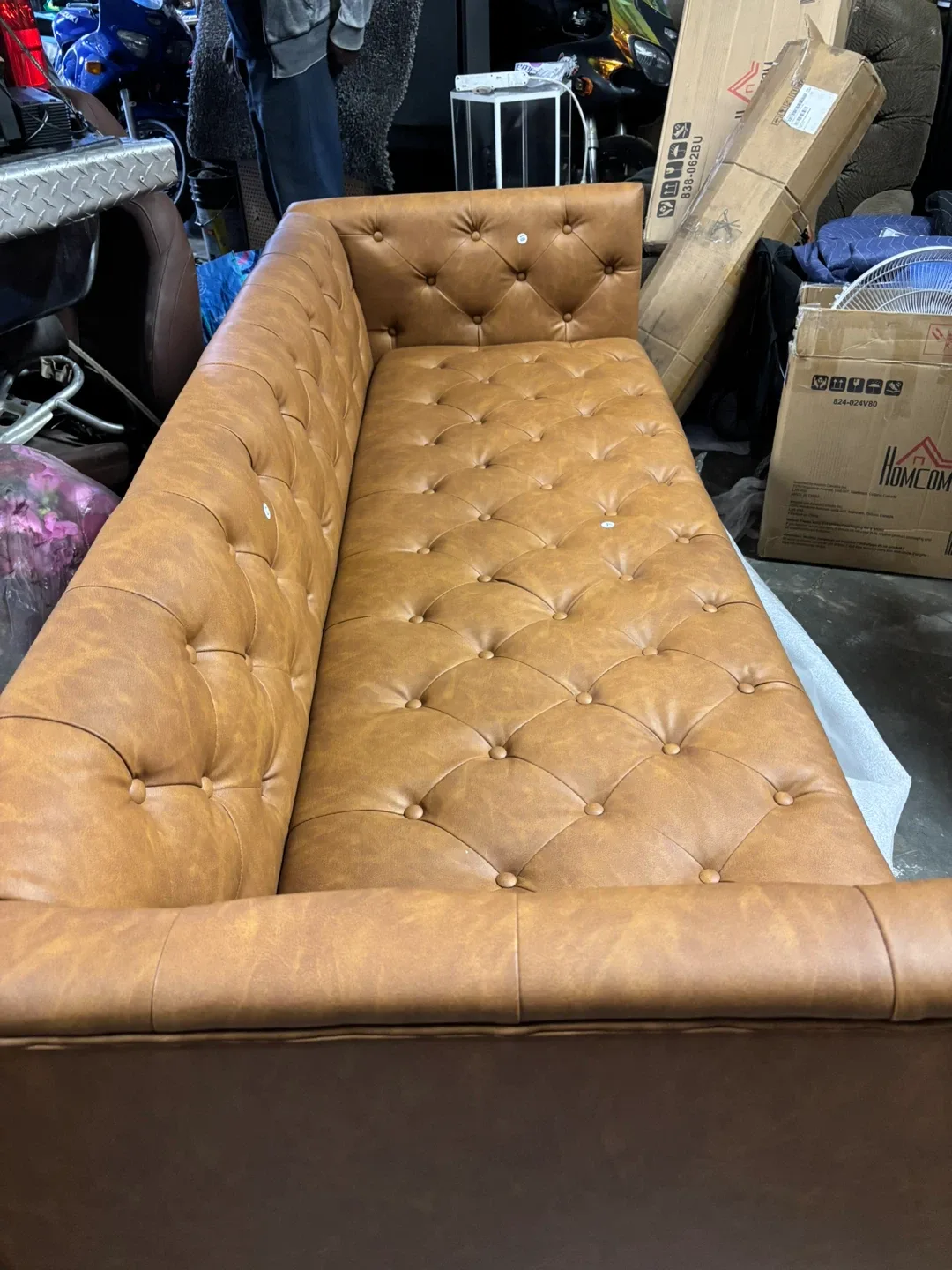 Brown Tufted Chaise Lounge with Pillows image indicator(2)