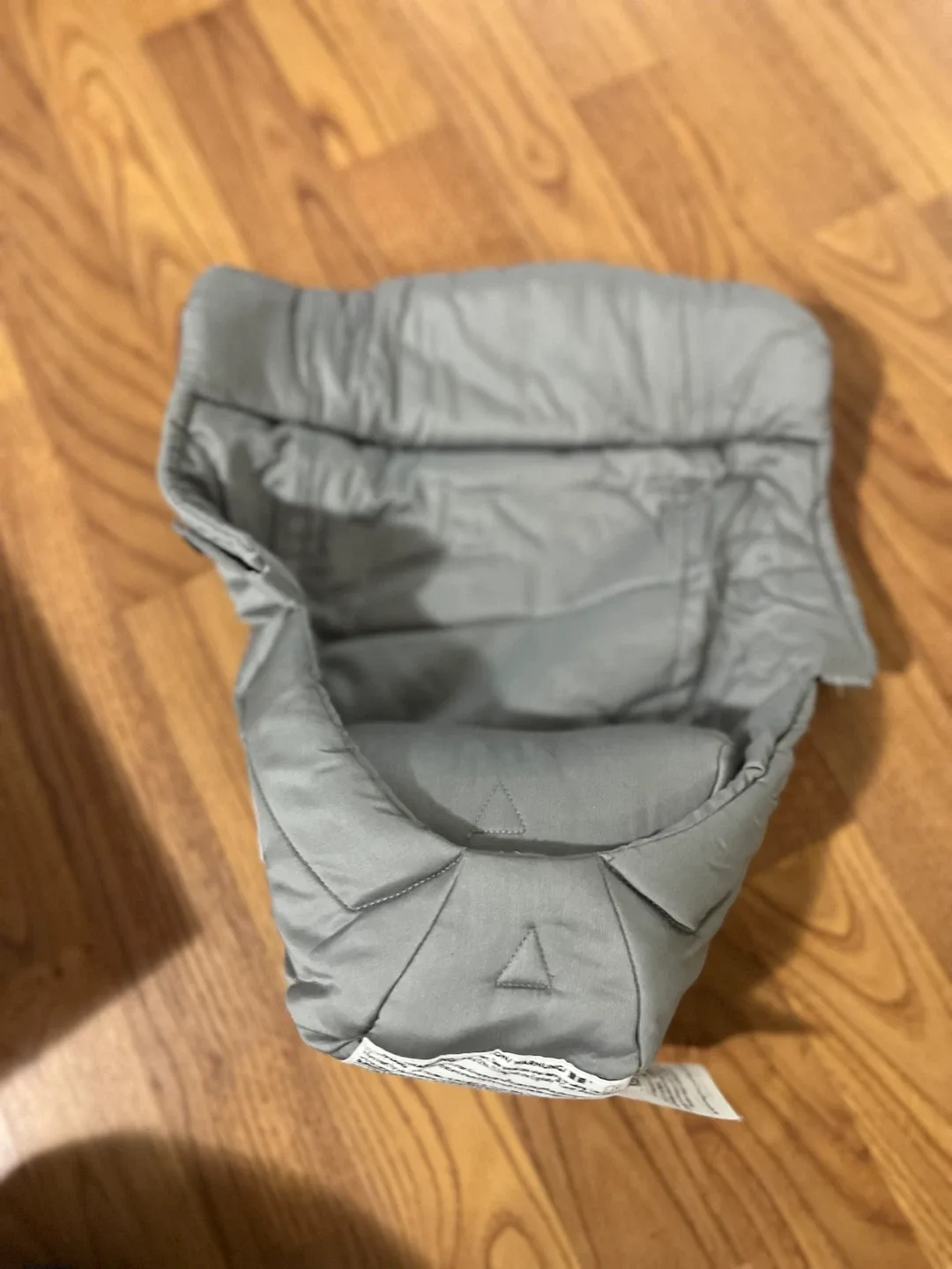 Ergobaby Easy Snug Infant Insert - Grey image indicator(3)