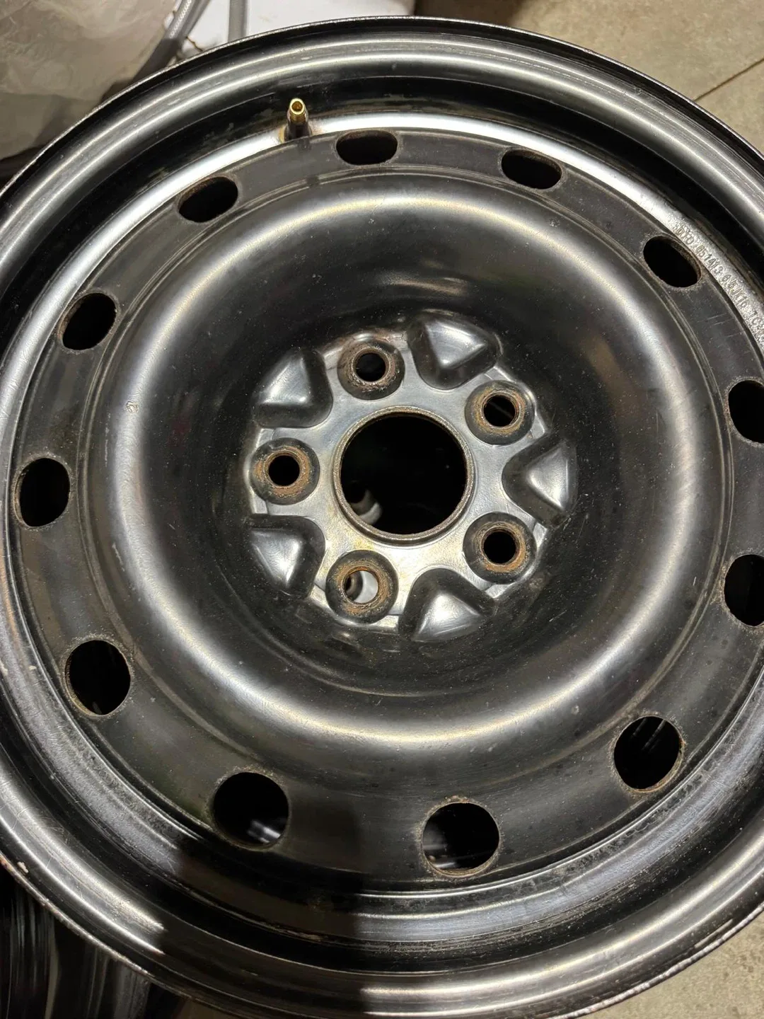 GreenTrac Winter Master D1 Tire 205/60R16 image indicator(7)