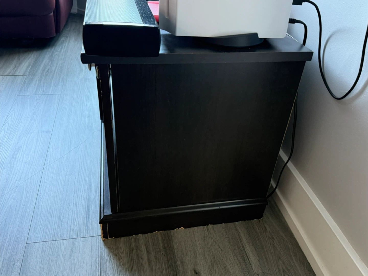 Brown Tv stand with glass doors - photo 2