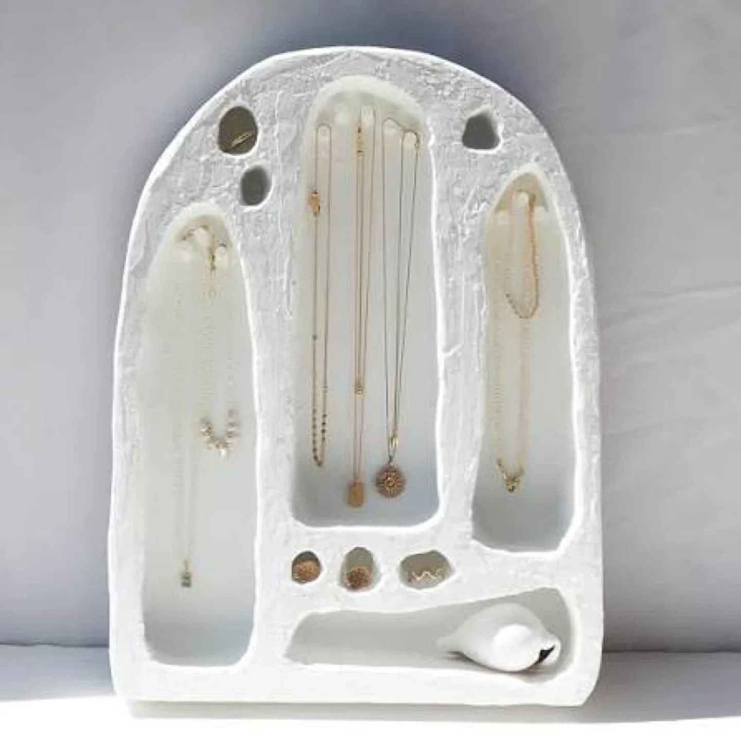 Inka Jade Arch Display Shelf - White image indicator(3)