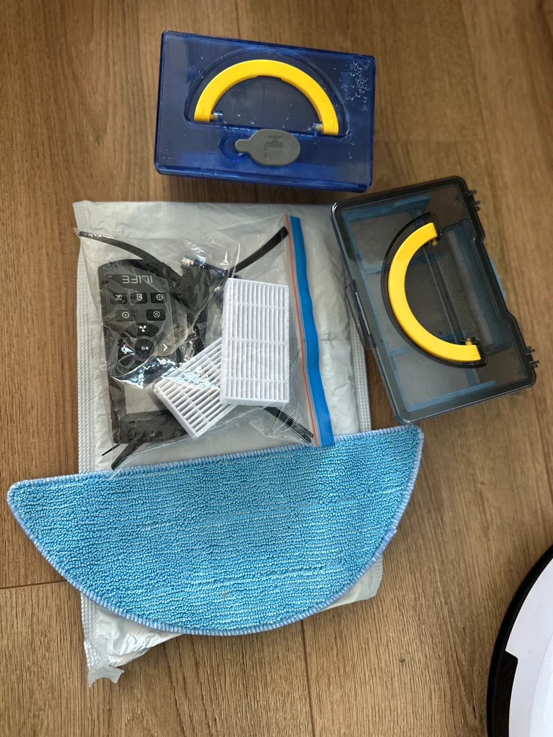 ILIFE V5s Plus Robot Vacuum & Mop image indicator(2)