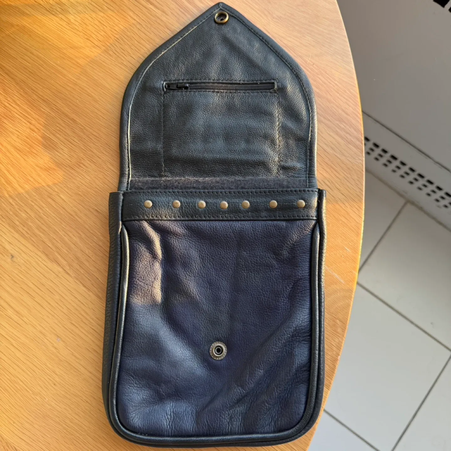 Leather Pouch Bag - Deep Purple image indicator(3)