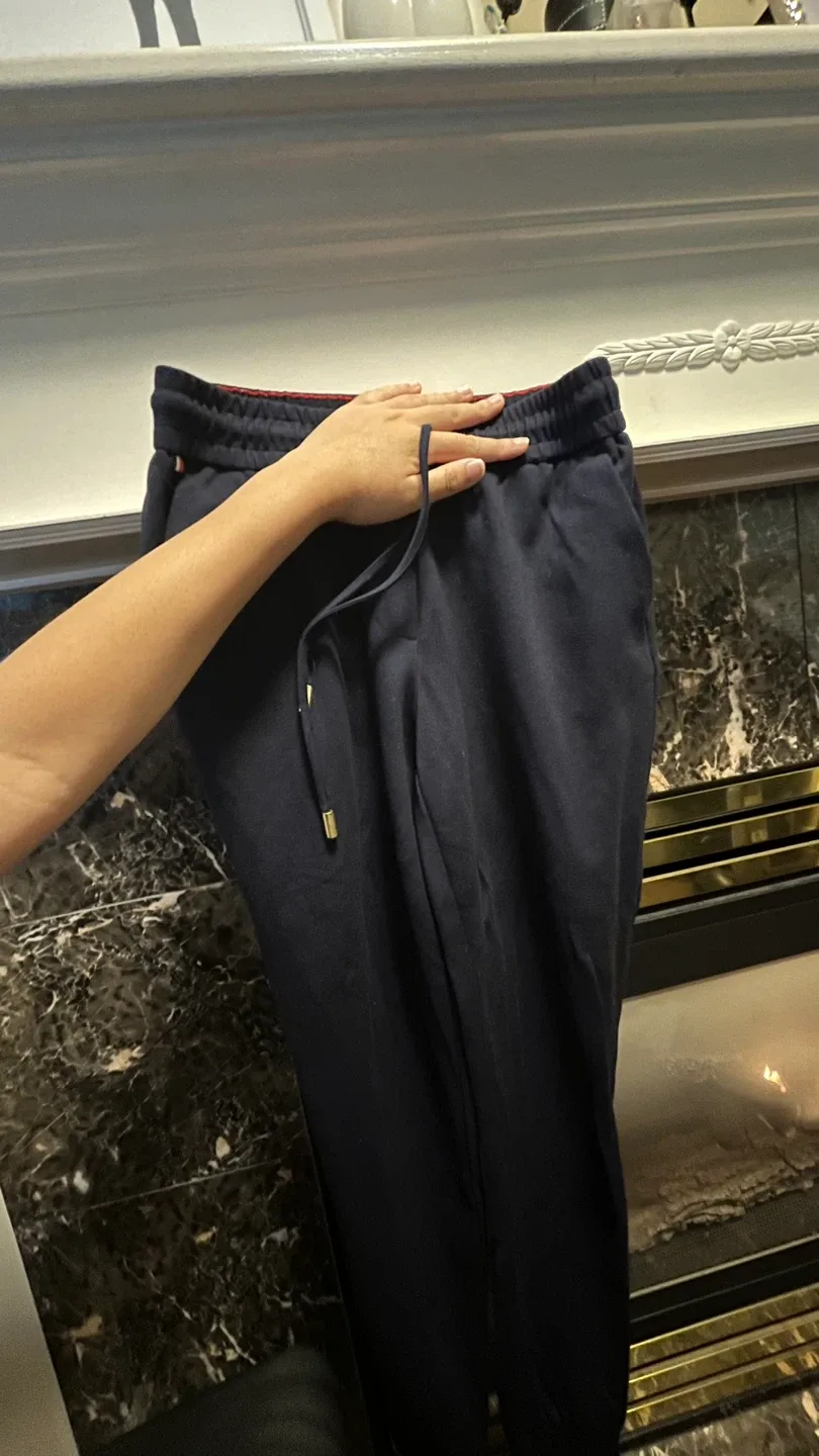 Black Tommy sweatpants image indicator(3)