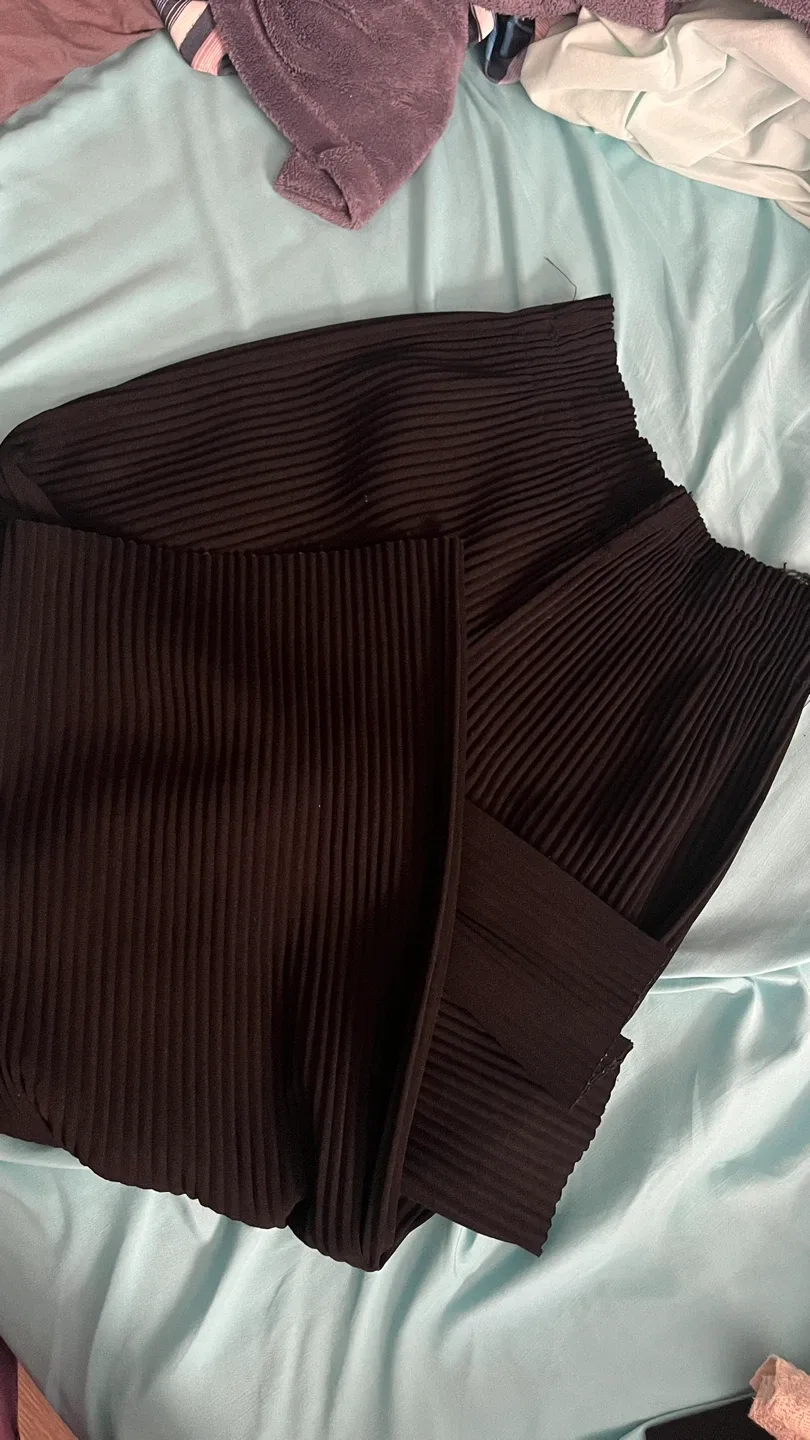 Oversized Wide leg black pants image indicator(2)