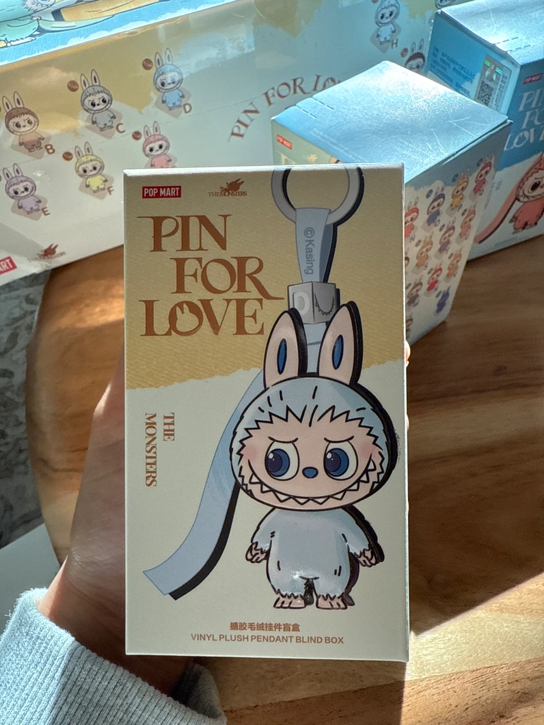 Labubu V4 Pin for Love Blind Box - photo 2