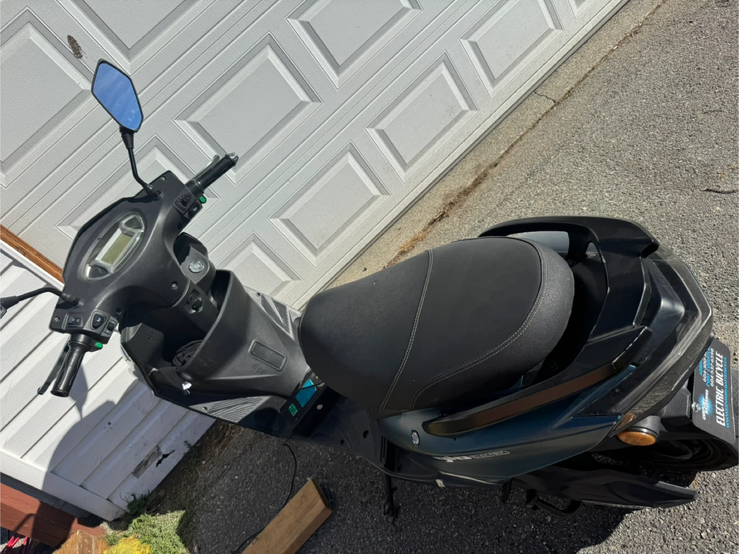 Gio Electric Scooter - photo 4