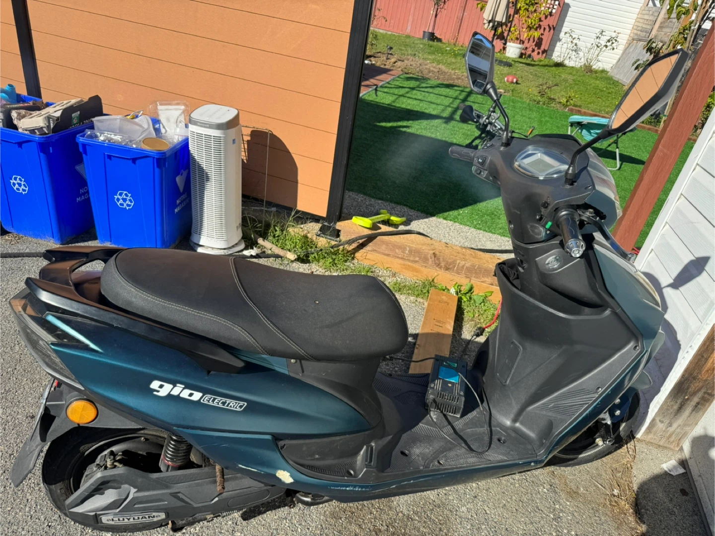 Gio Electric Scooter - photo 2