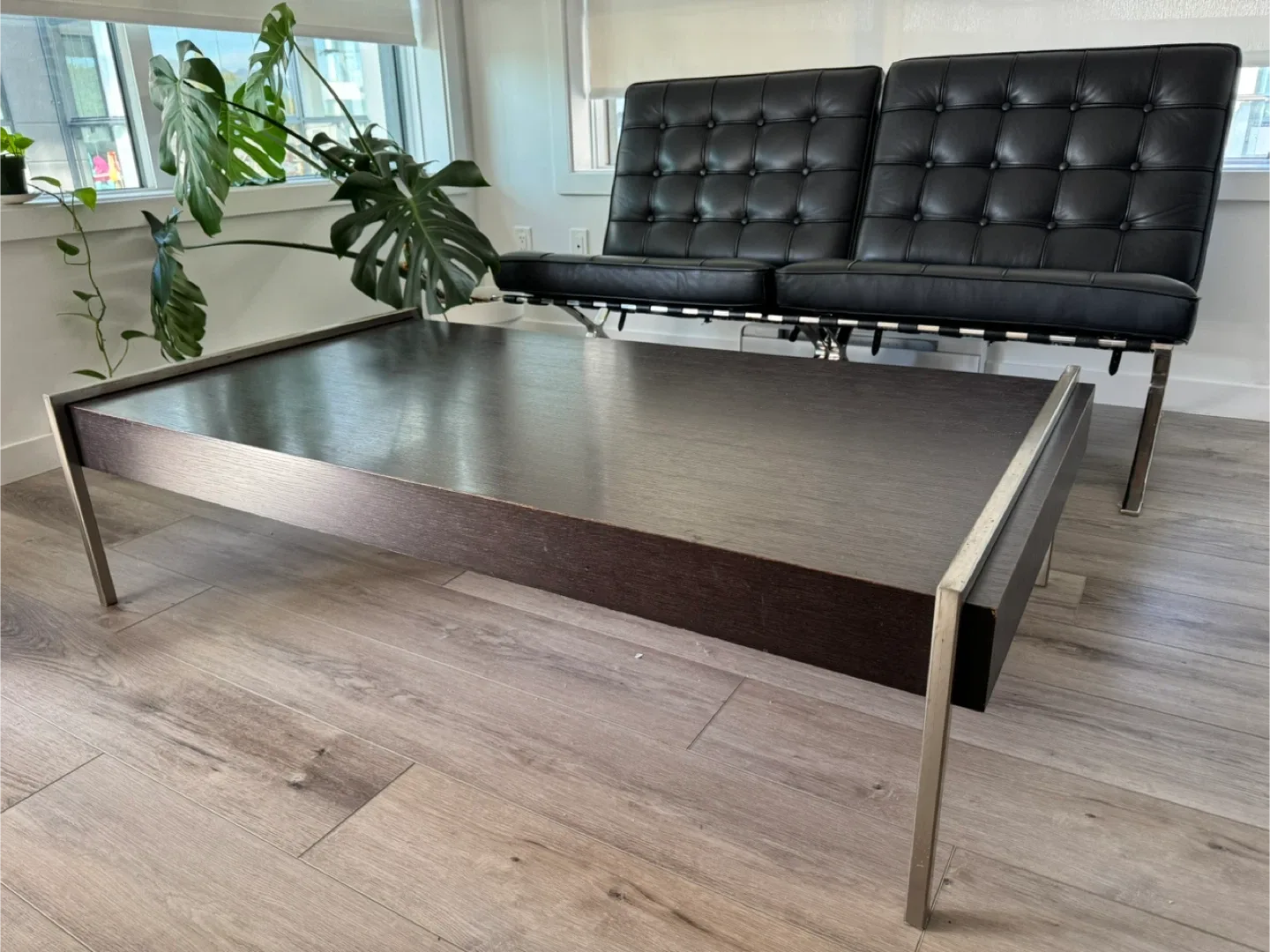 Barcelona Style Coffee Table image indicator(2)