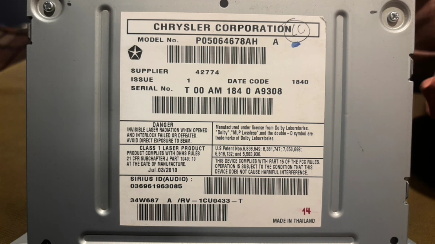 Chrysler P05064678AH Car Radio - photo 3