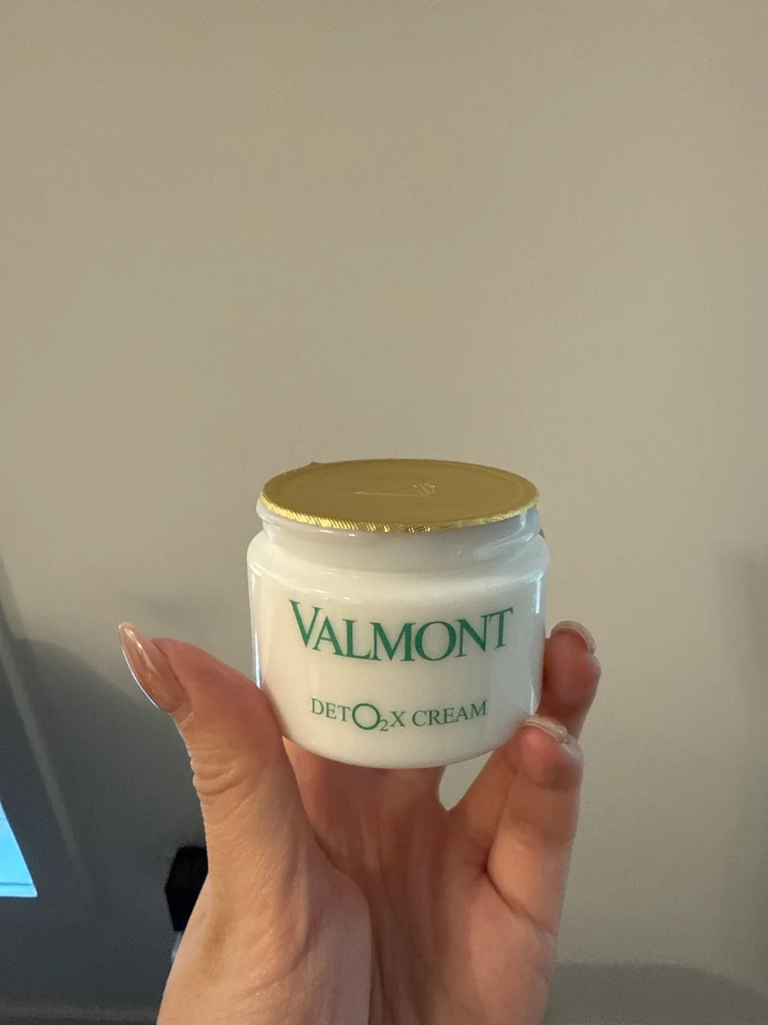 Valmont Deto2x Cream image indicator(2)