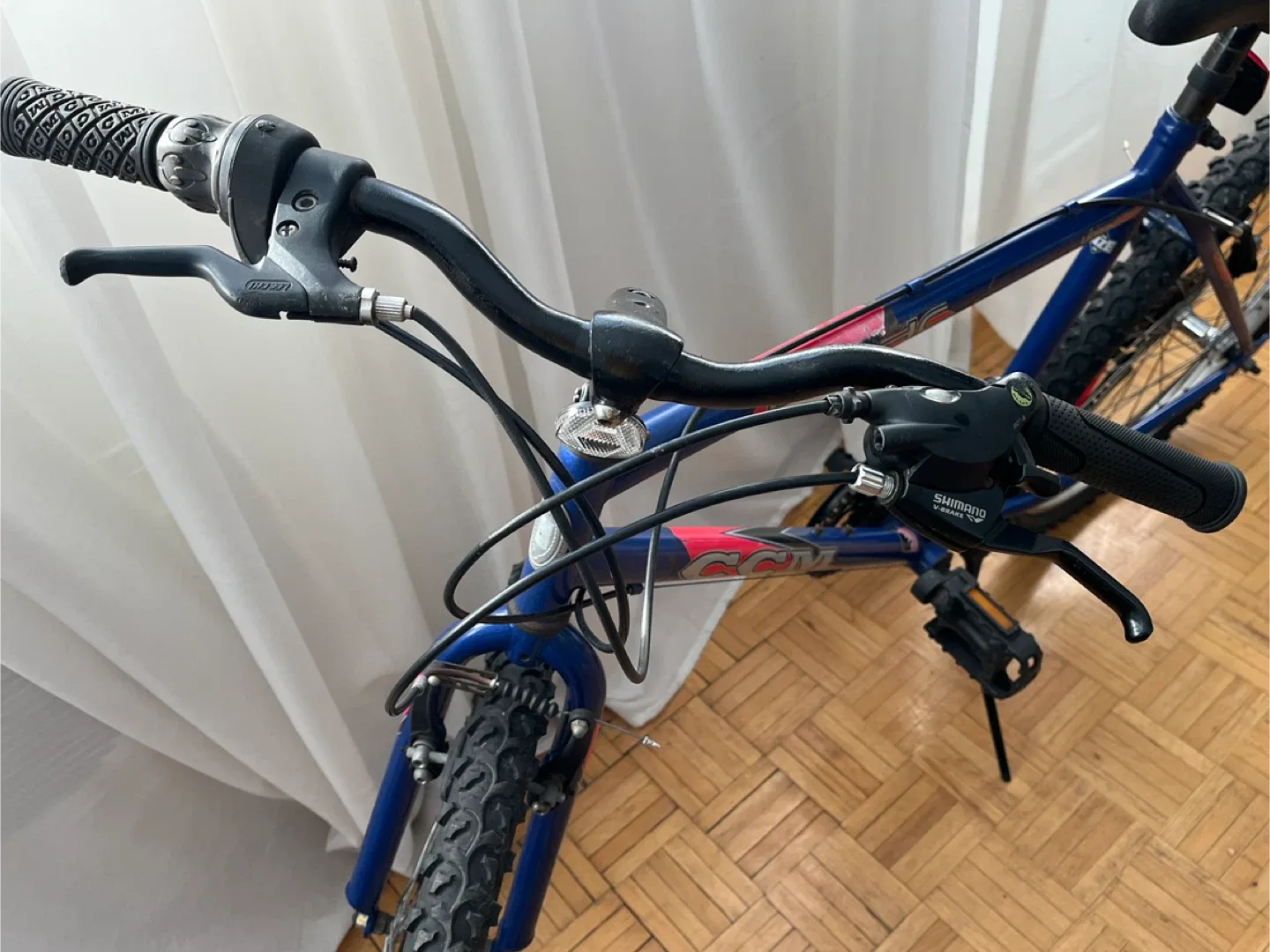 CCM Echo 26” Mountain Bike image indicator(2)