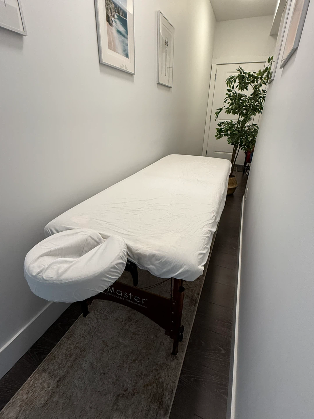 Master Massage Table - White