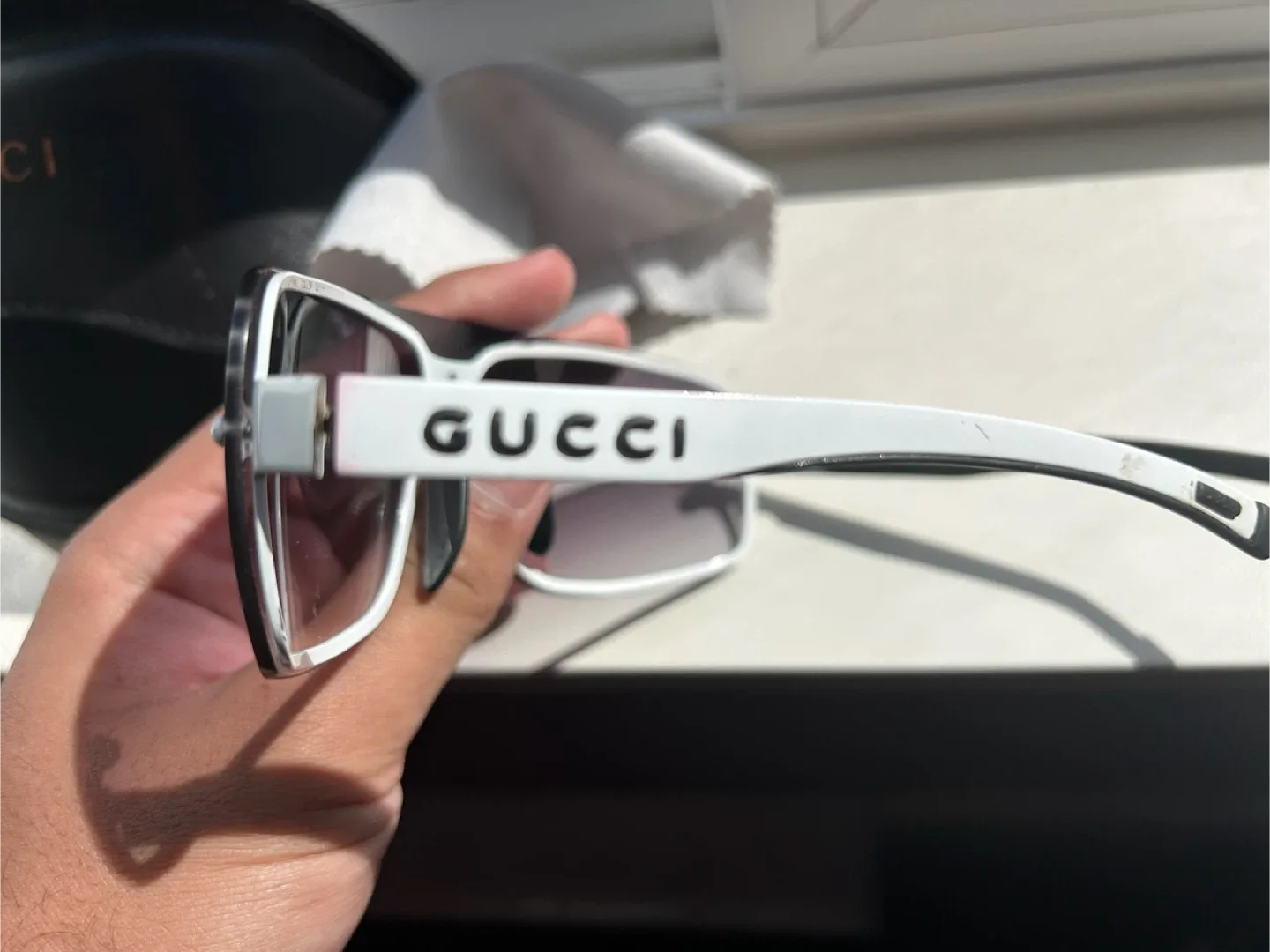 Gucci Sunglasses Aviator Unisex image indicator(3)