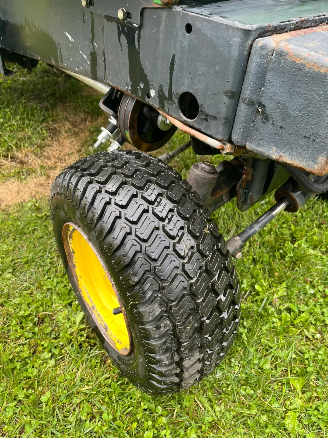 John Deere F925 Commercial 72 Mower image indicator(7)