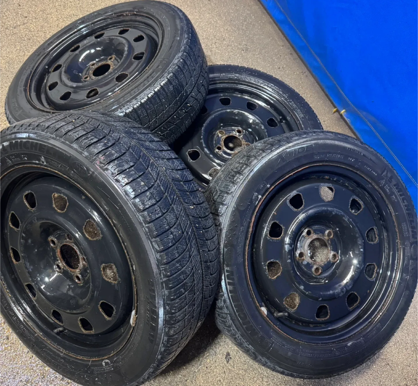 215/55r17 Michelin Winter tires in rims 5x110 Bolt pattern thumbnail
