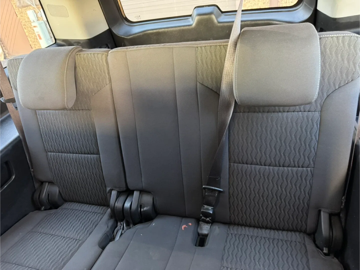 2016 Chevrolet Suburban · LS Sport Utility 4D image indicator(7)