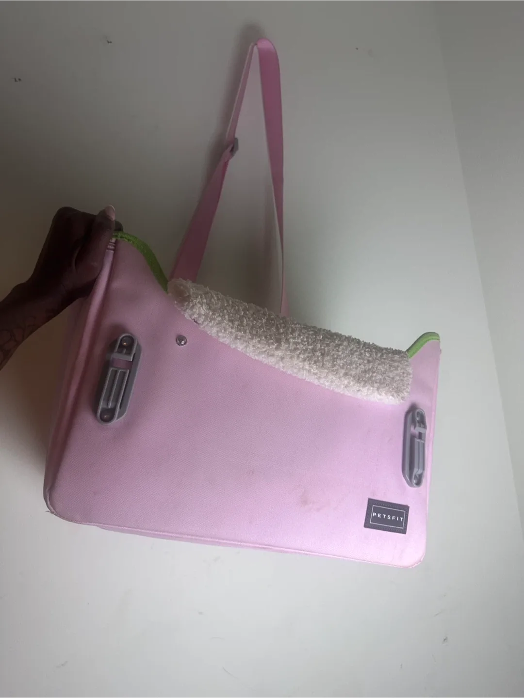 🔥MOVING SALE Pink Pet Carrier image indicator(2)