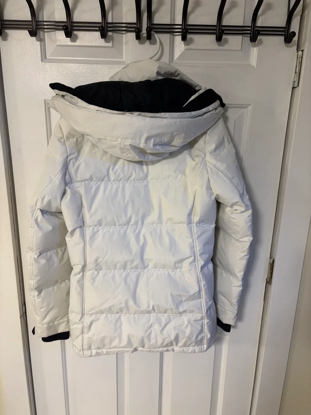 Noize Weather Guard White Puffer Jacket - Size M image indicator(3)