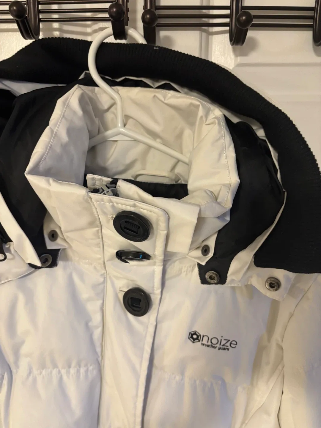 Noize Weather Guard White Puffer Jacket - Size M image indicator(7)