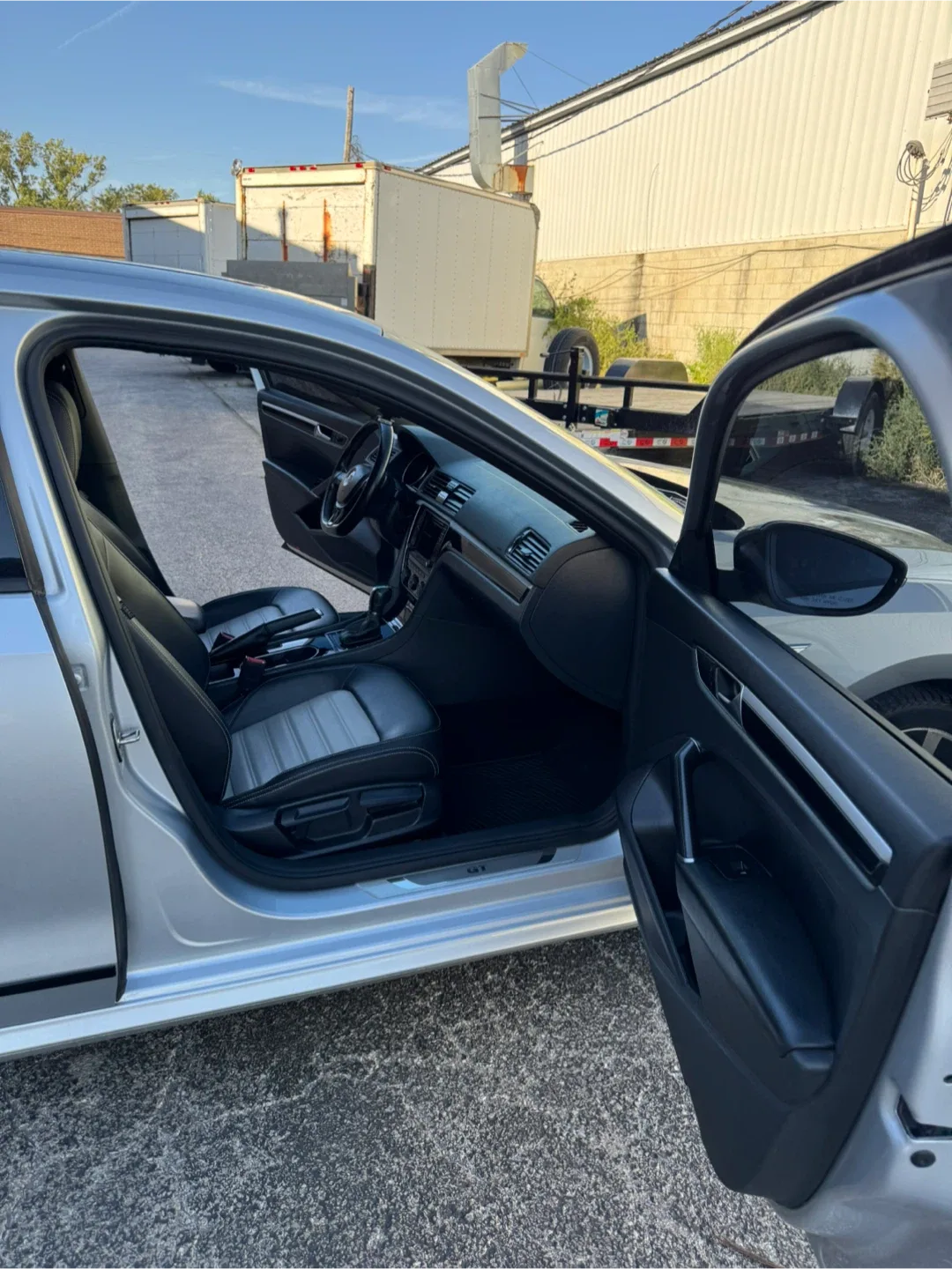 2018 Volkswagen Passat · V6 GT Sedan 4D image indicator(8)