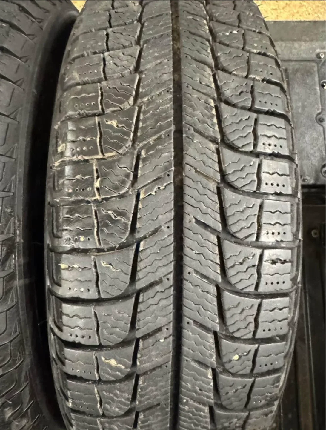 185/65r14 Michelin Winter tires+rims 4x100 PCD image indicator(5)