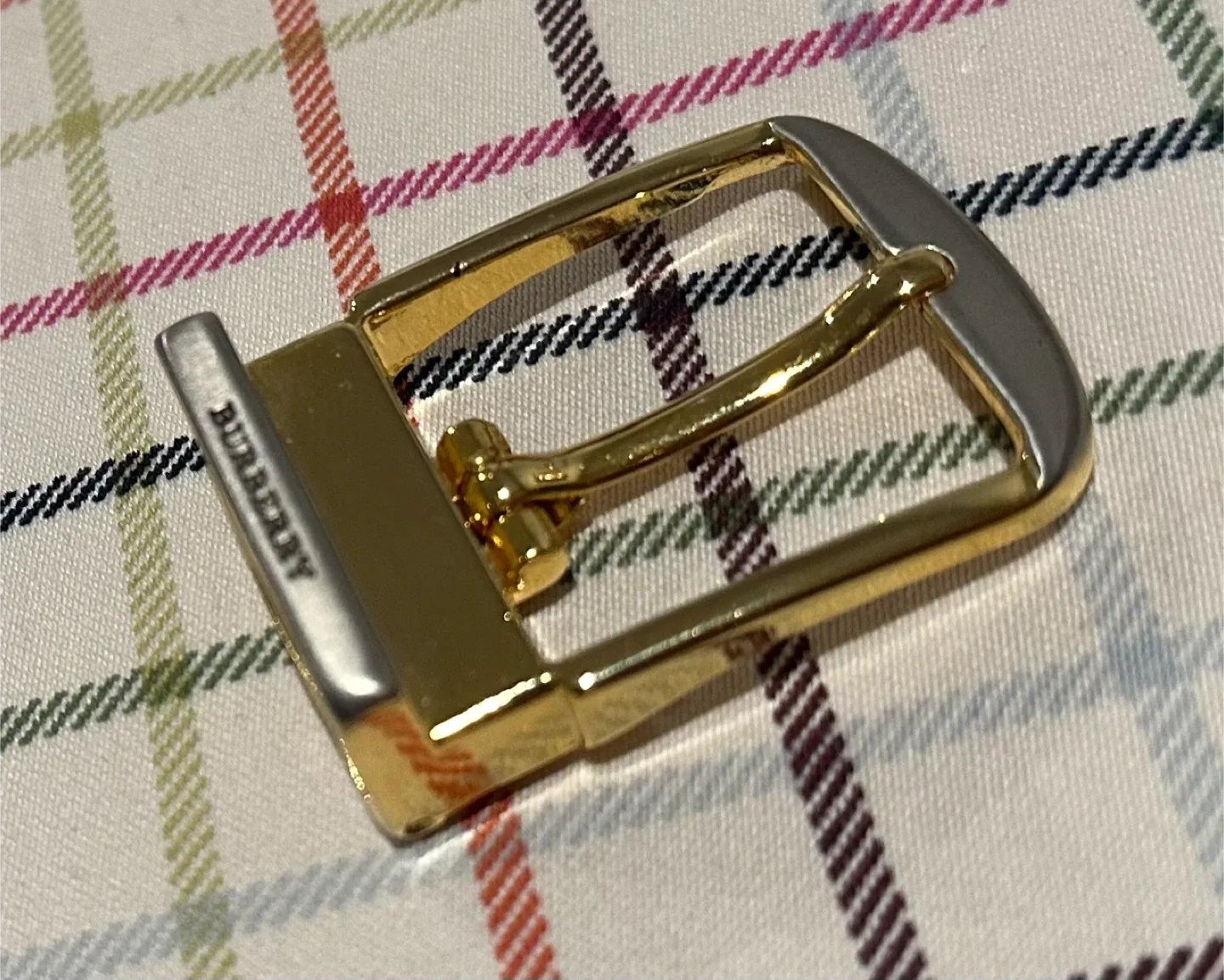 Burberry Gold Tone Belt Buckle image indicator(5)