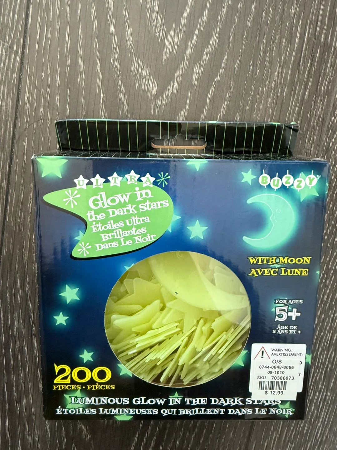 Buzzy Glow in the Dark Stars & Moon Stickers - New image indicator(2)