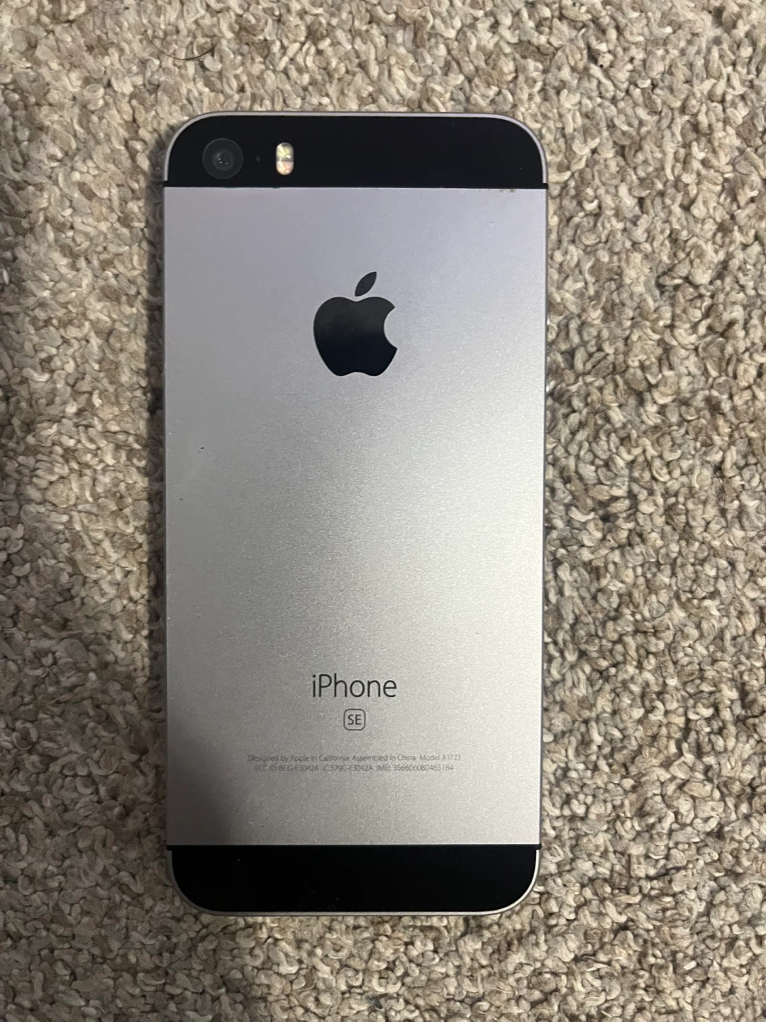 iPhone SE (1st Gen) - photo 4