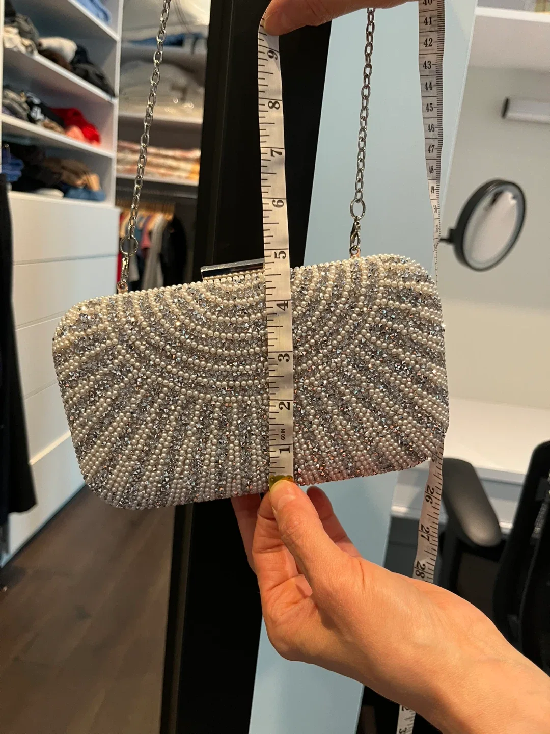 Head Box Clutch Purse image indicator(3)