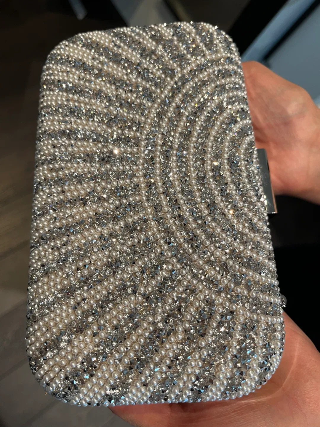 Head Box Clutch Purse image indicator(7)