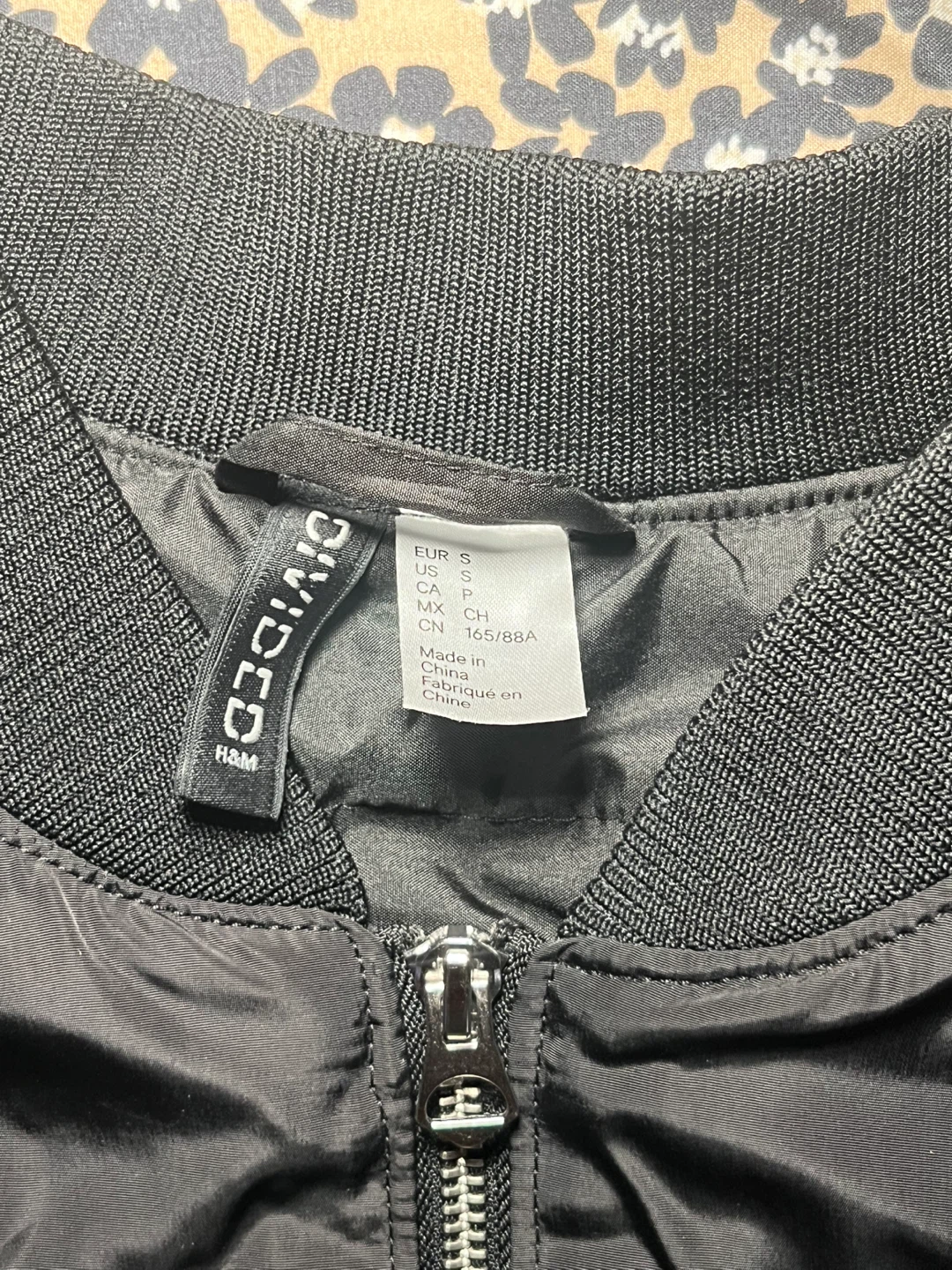H&M Divided Black Bomber Jacket - Size S - photo 3