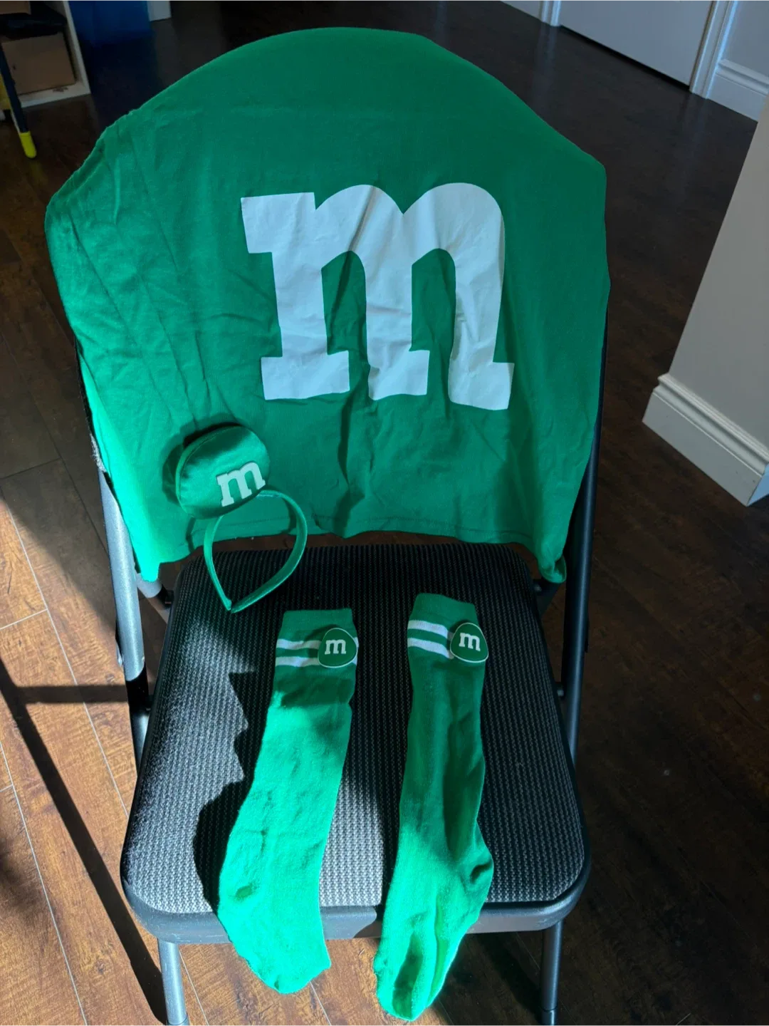 M&M's Green Costume Set thumbnail