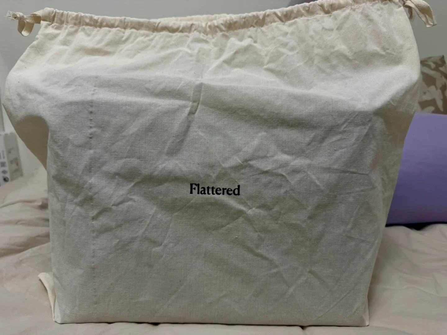 Flattered Hedda Grande Handbag – Black image indicator(9)