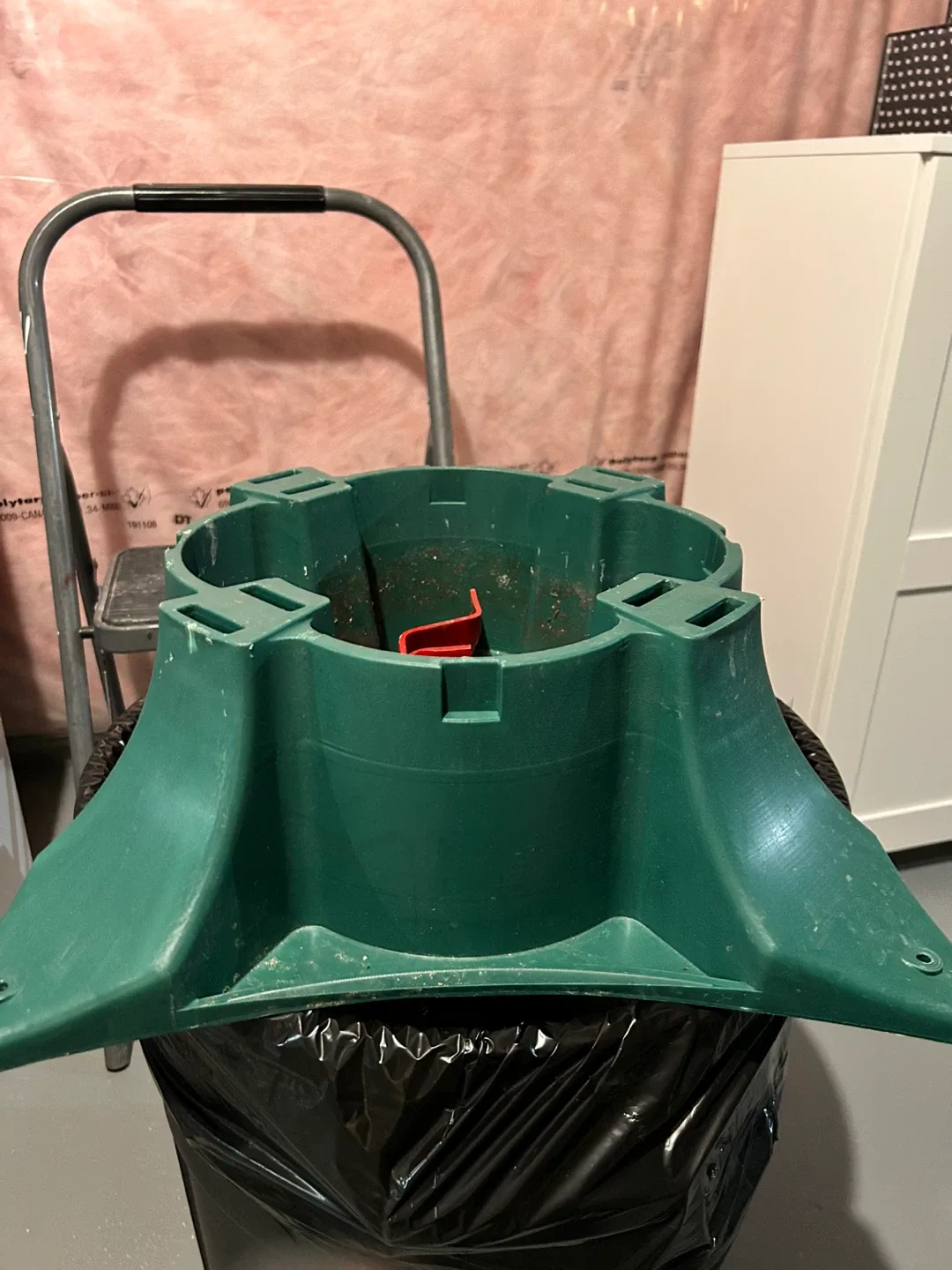 Green Christmas Tree Stand image indicator(2)