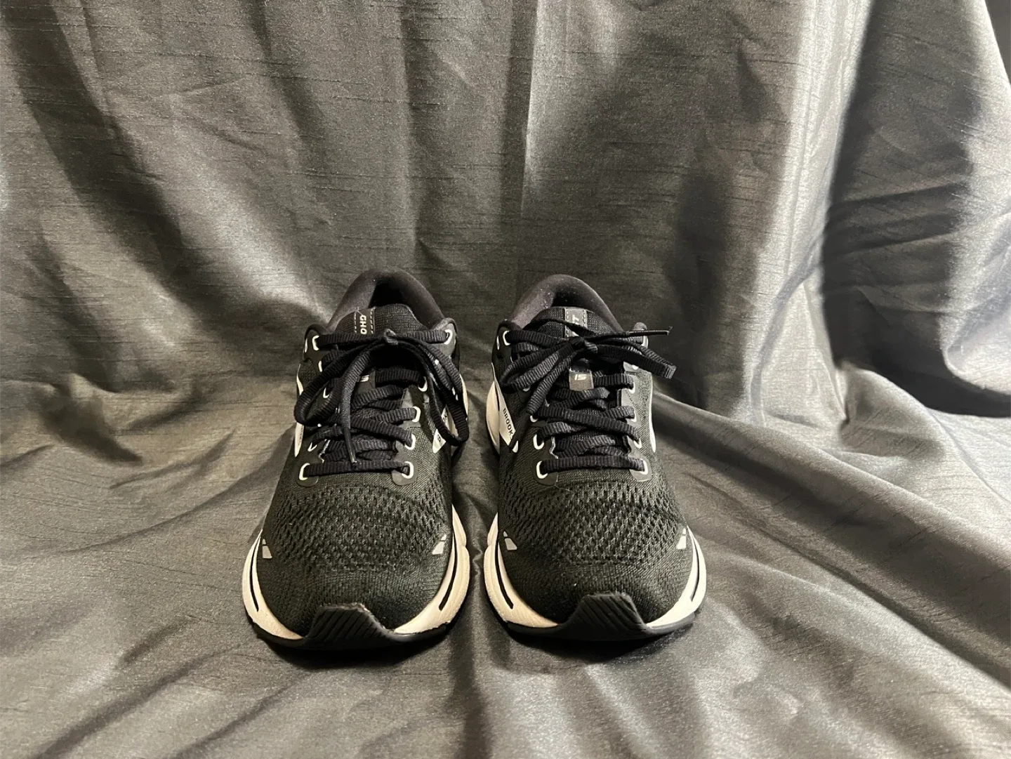 Brooks Ghost 15 Black Running Shoes - size7.5 image indicator(3)