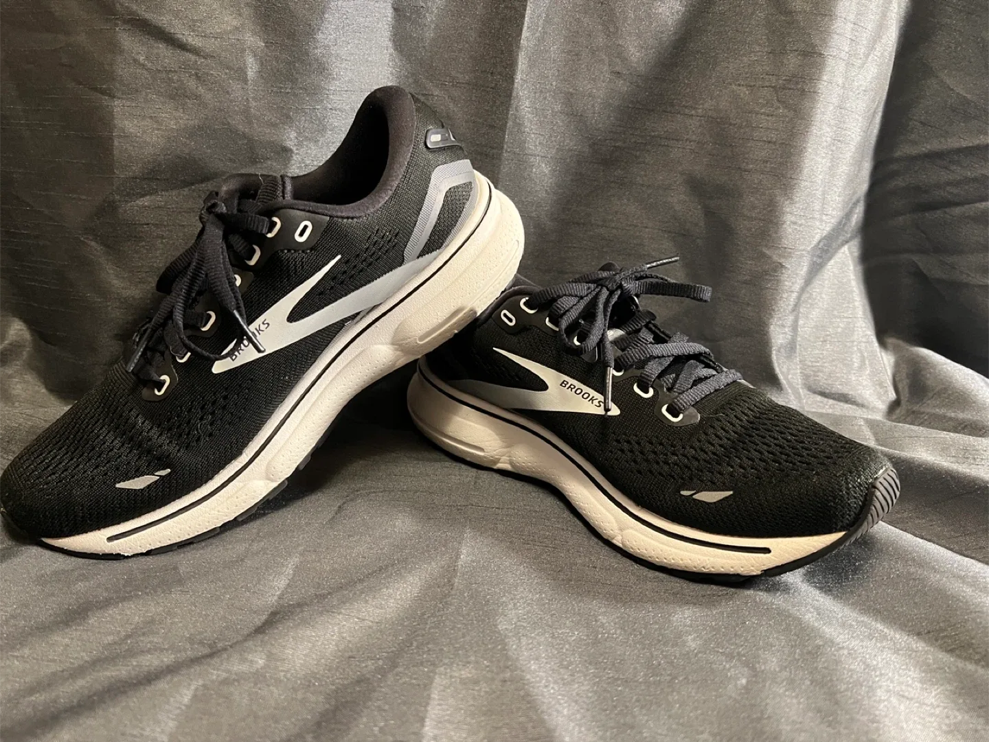 Brooks Ghost 15 Black Running Shoes - size7.5 image indicator(5)