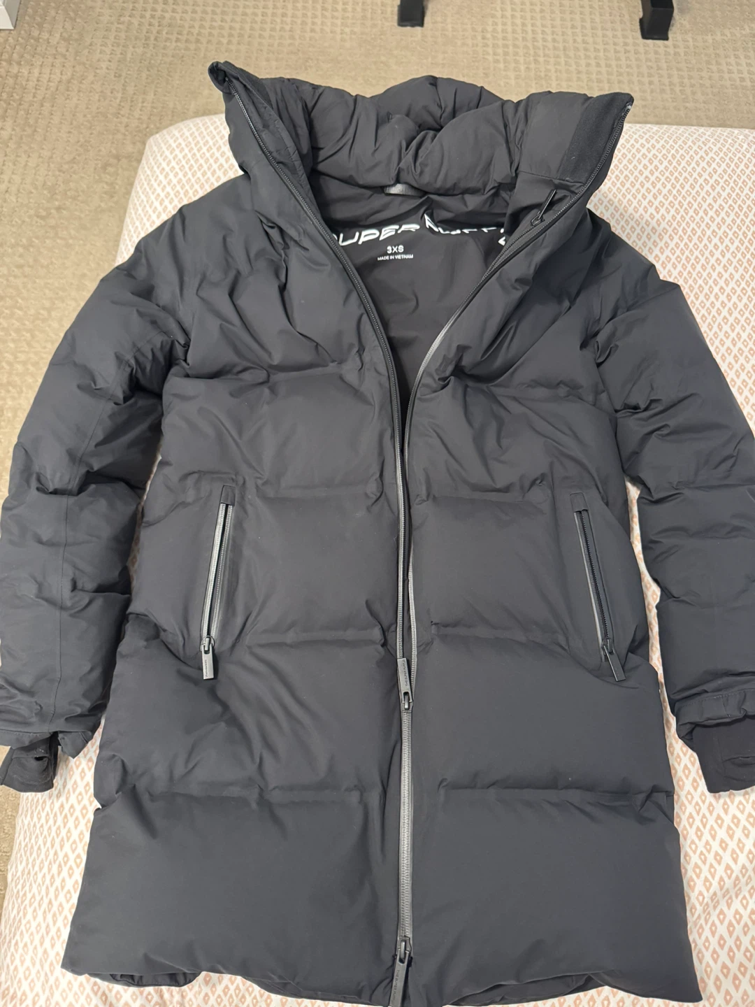 Aritzia Super Puff 2O Coat - 3XS Black