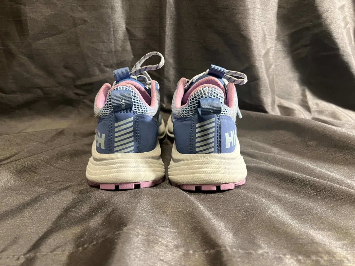 Helly Hansen Trail Running Shoes - Blue/Pink size 5.5 image indicator(6)