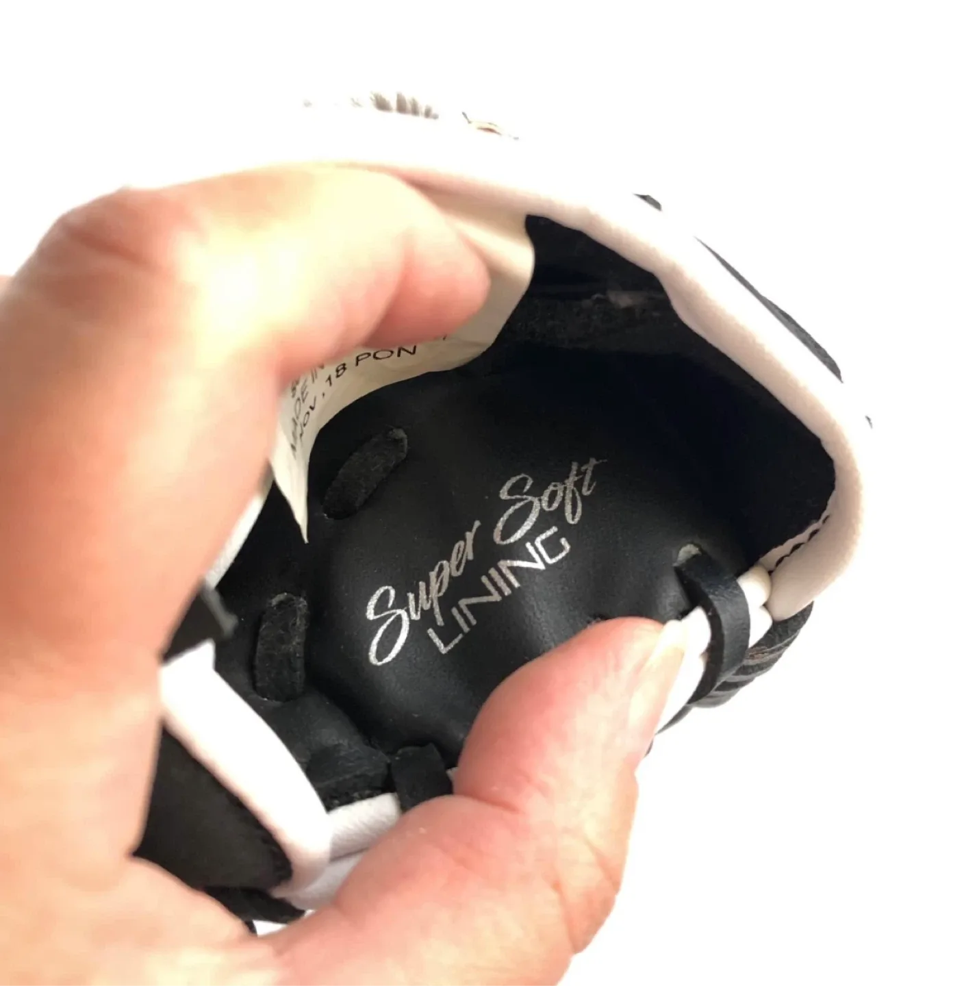 Easton Scout Flex Baseball Glove - Youth + 1 Baseball Ball image indicator(8)