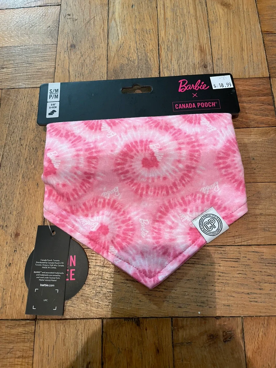 Brand New Canada Pooch Dog Bandana thumbnail