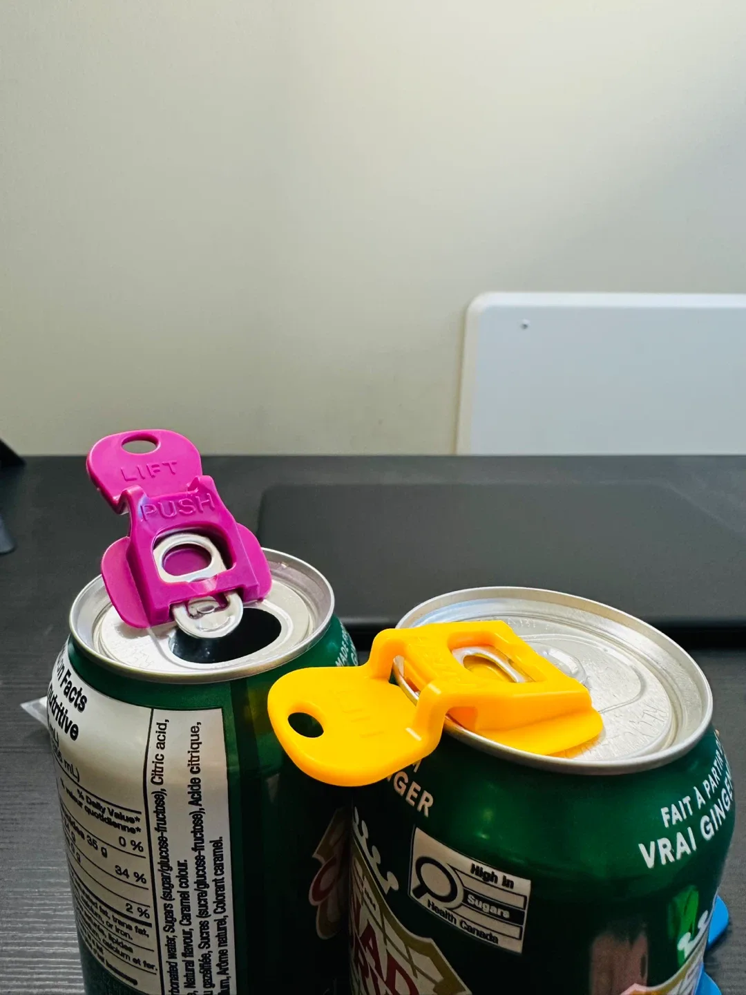 Colorful Can Opener - Easy Lift image indicator(5)