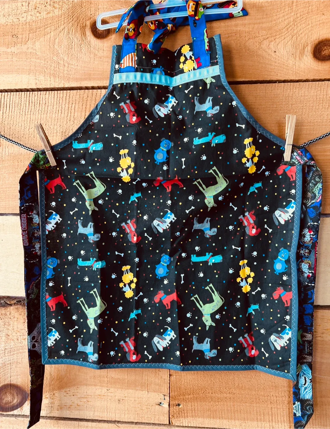 Matching Adult & Child Aprons - Dog Print image indicator(4)