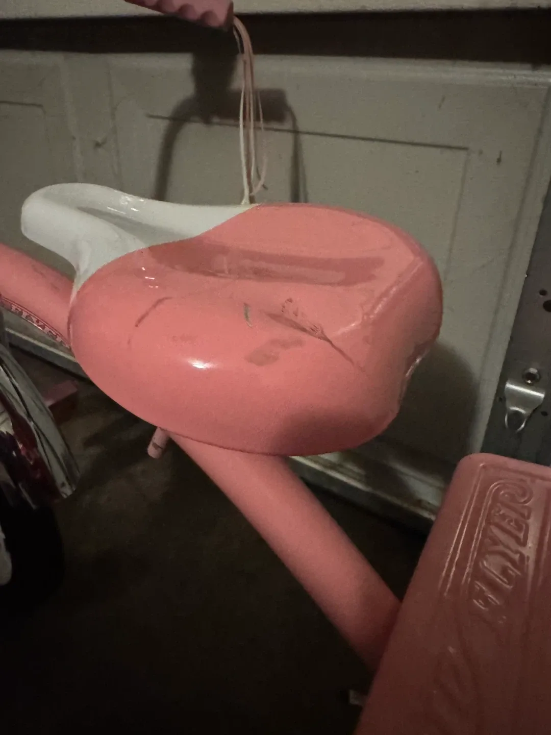 Radio Flyer Pink Tricycle image indicator(3)