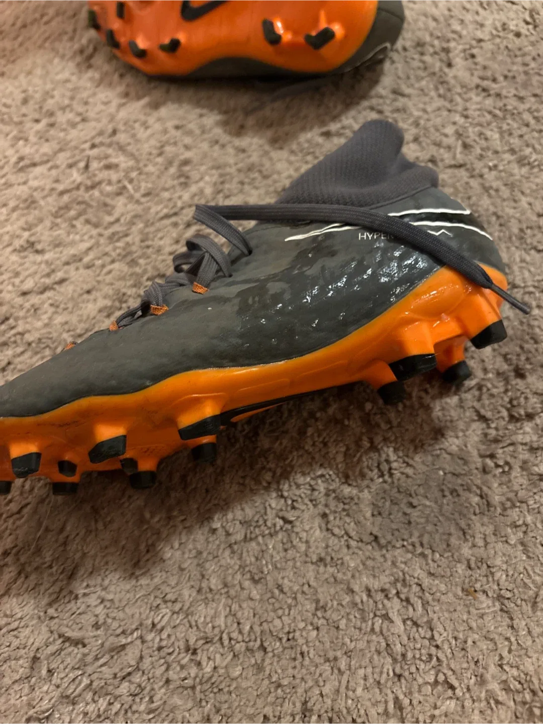 Nike Hypervenom Soccer Cleats size 6 image indicator(2)