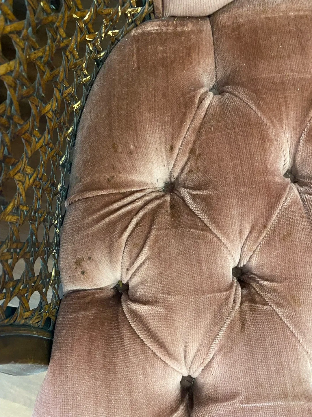 Vintage chair image indicator(2)