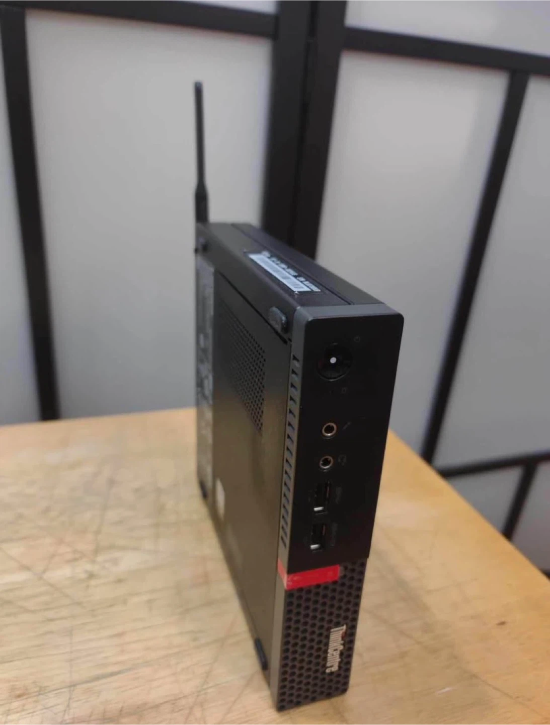 Lenovo ThinkCentre M710q Mini PC