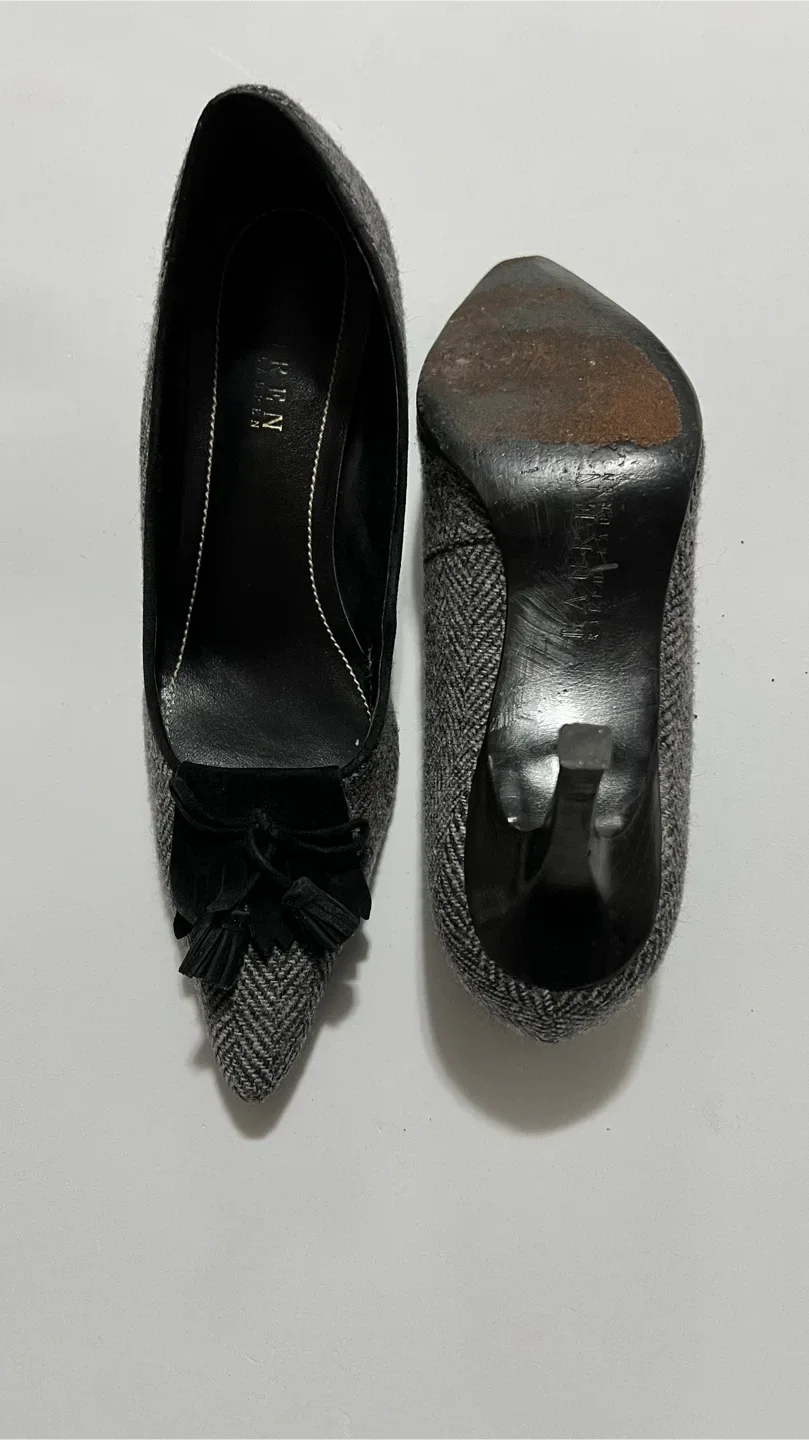 Ralph Lauren pumps in size 8 - black image indicator(5)