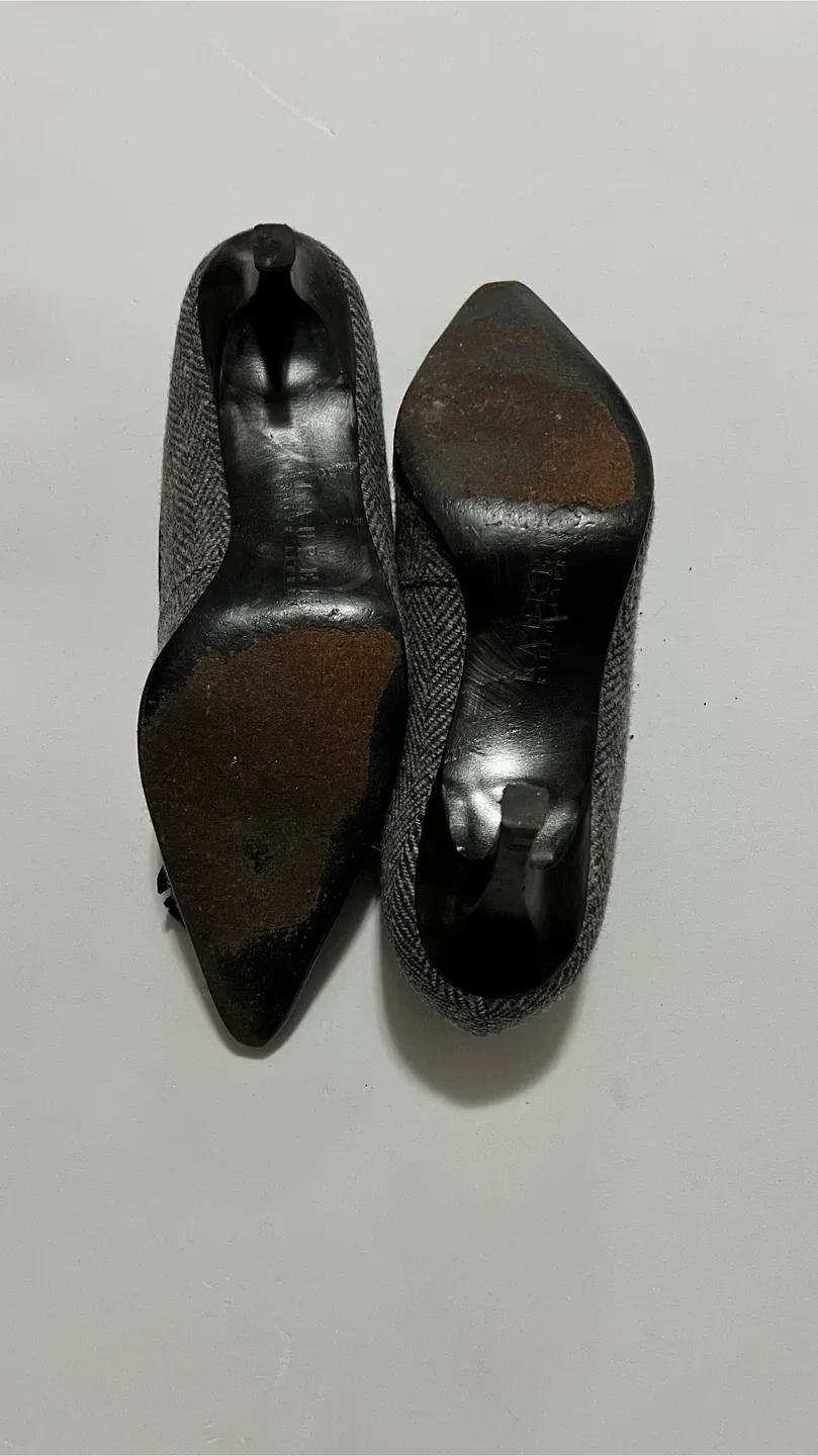 Ralph Lauren pumps in size 8 - black image indicator(4)