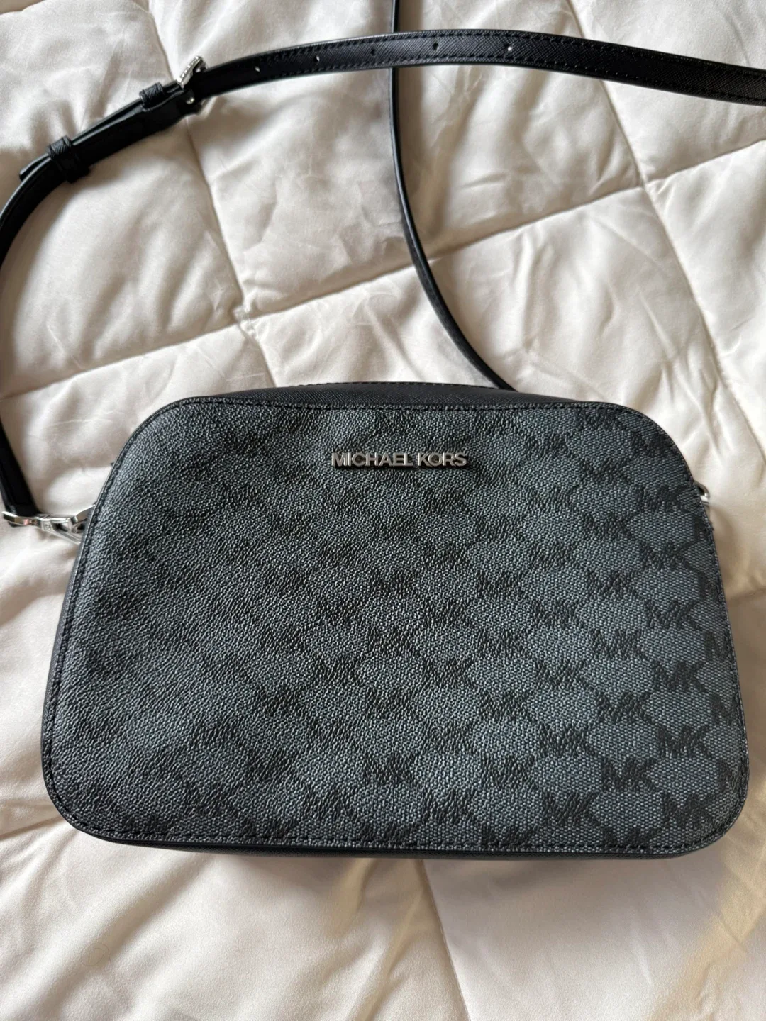 Michael Kors Crossbody Purse thumbnail
